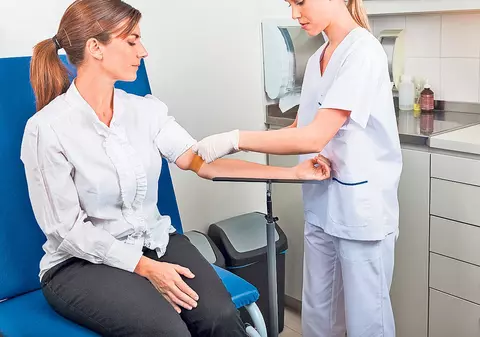 Testări gratuite pentru români împotriva hepatitei B, C şi HIV