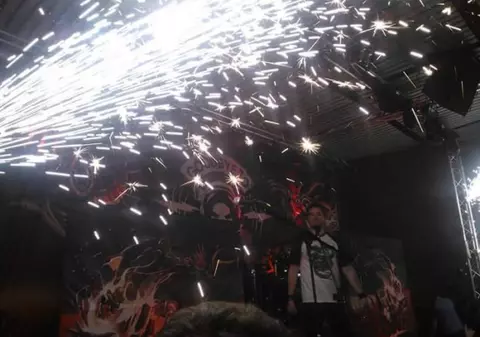 Acesta este MOMENTUL ÎN CARE AU FOST APRINSE ARTIFICIILE care au provocat TRAGEDIA DIN CLUBUL COLECTIV. Imagini ÎNFIORĂTOARE