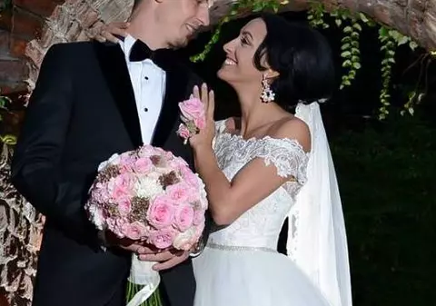 Nuntă mare în fotbal: un dinamovist și-a pus pirostriile!