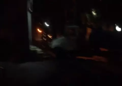 Un sediu de partid din Moldova a fost mânjit cu tone de fecale | VIDEO