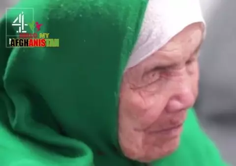 A parcurs drumul vieții! Povestea unei emigrante de 105 ani care a ajuns în Europa! | VIDEO