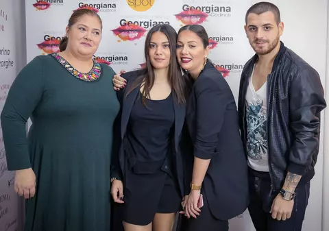 Adevărul din spatele idilei! Betty Salam a avut nevoie de întăriri, ca să își anunțe tatăl că e îndrăgostită | EXCLUSIV