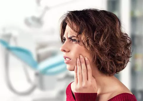 Frigul ”pune gheață” pe dinții cu probleme