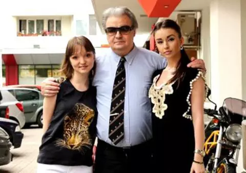 Adevărul despre plecarea de acasă a fetei lui Vadim. Jeni a lăsat un bilet în care îşi explică gestul