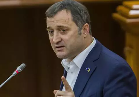 Un judecător ieşean ar fi promis că intervine, pentru oameni de afaceri, la fostul premier al Republicii Moldova, Vlad Filat