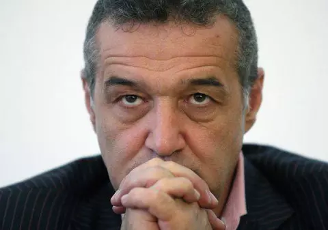 Gigi Becali, despre Paula Iacob: "Îmi aducea plăcintă în puşcărie, îmi dădea parfumul ei"