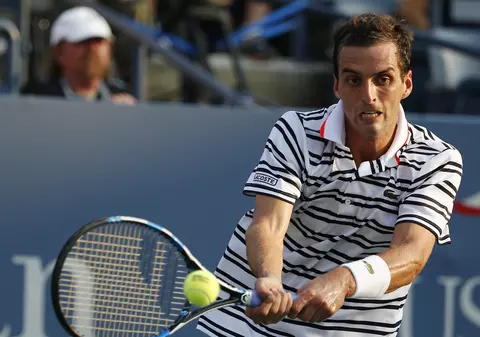 Ce bombă! Uriașul Federer, doborât de către un spaniol de mâna a treia!