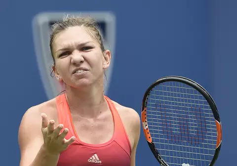 Simona Halep își prezintă buletinul medical, după abandonul de la Beijing: ^”Primele dureri le-am simțit la Guangzhou, apoi puțin și la Wuhan, iar aici a fost și mai rău”. Participarea la Turneul Campioanelor, în pericol