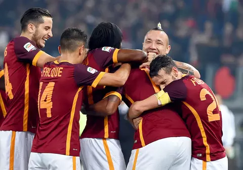 AS Roma a revenit pe primul loc în Serie A. Campioana, eșec istoric la Sassuolo / VIDEO