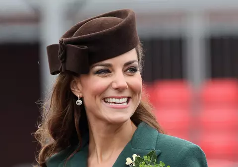 ZVON: Kate Middleton, însărcinată cu gemeni