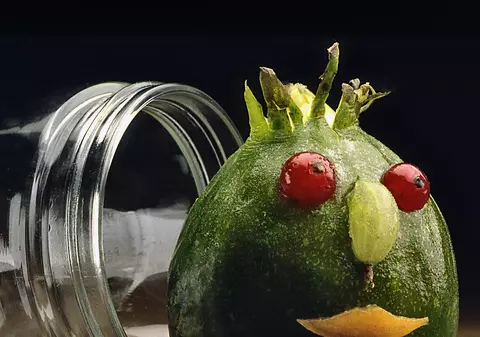 Bancul de vineri. Costel află că mai are de trăit doar 24 de ore