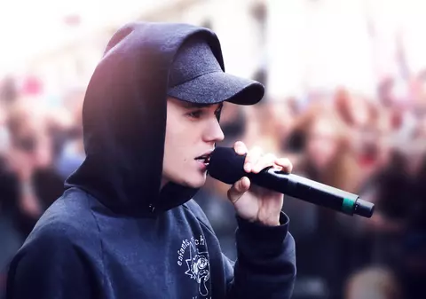 Justin Bieber a părăsit scena în mijlocul unui concert. Află ce l-a determinat să facă asta!