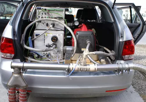 România INTERZICE vânzarea mașinilor Volkswagen. Câte cărţi de identitate au fost eliberate la noi