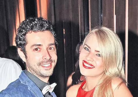 Primele declaraţii ale soţilor Moga, după ce au devenit părinţi. Bianca a născut natural într-o clinică din Cluj