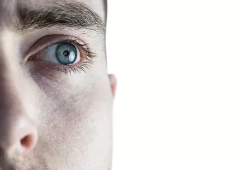 13 nume româneşti de bărbaţi sensibili şi iubitori