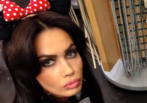 Oana Zăvoranu, criticată dur de preoţi, după ce a dat de pomană lucrurile Mărioarei: "E un păcat de neiertat să..."