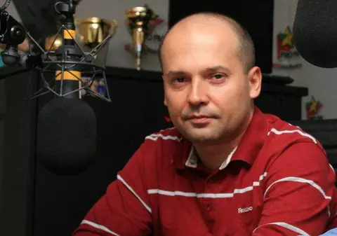 Radu Banciu, la un pas de leşin în direct. Emisiunea lui a fost întreruptă, după ce prezentatorul s-a simţit rău