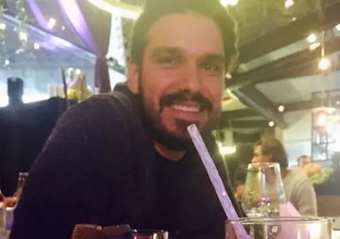 El este bărbatul cu care e însărcinată Sore! Se potrivesc? | FOTO