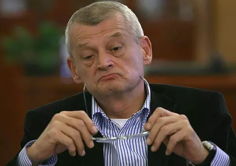 Denunţătorul lui Sorin Oprescu: Am primit 400.000 de euro în doi ani de la firme, primarului i-am dus un milion de euro