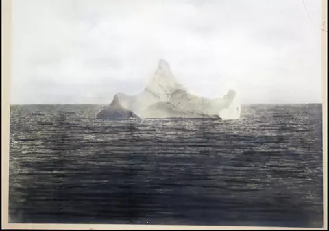Imaginea incredibilă cu icebergul care a scufundat Titanicul