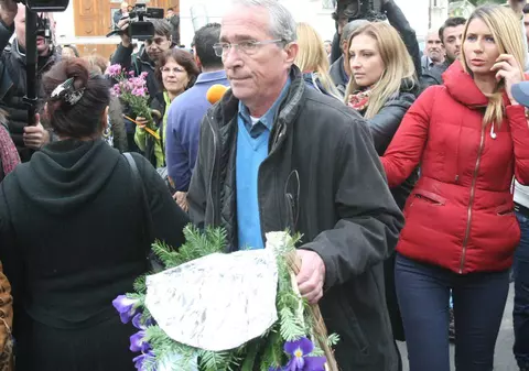 Valentin Ceaușescu a mers să depună coroană la înmormântarea Paulei Iacob