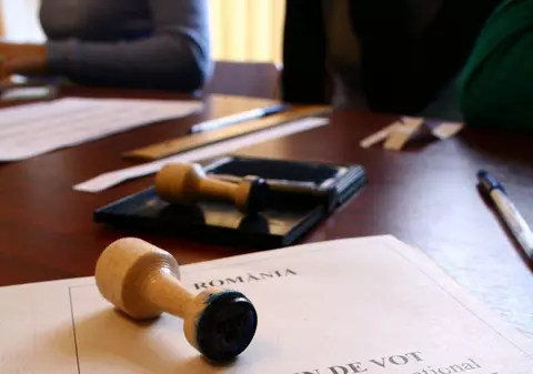 Veste rea pentru milioane de români. Ce se întâmplă cu LEGEA VOTULUI PRIN CORESPONDENŢĂ