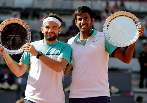 Mergea și Bopanna, calificați în semifinalele probei de dublu la Sydney