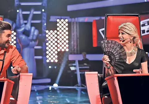 Gradena din spatele vedetelor a luat-o la vale! Senzaţii tari pentru spectatori la «Vocea României»