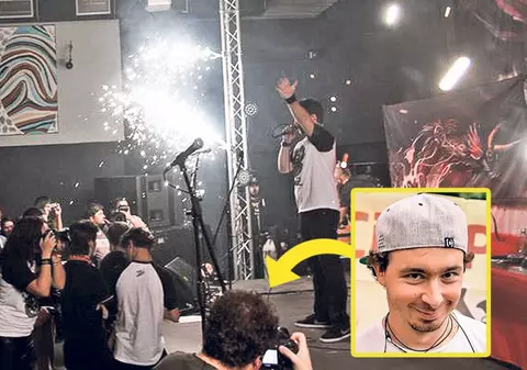 Prima poză după comă: biserica de vizavi! Dovada supremă de mulţumire a unui fotograf ars de la Colectiv pentru faptul că se află încă în viaţă! EXCLUSIV