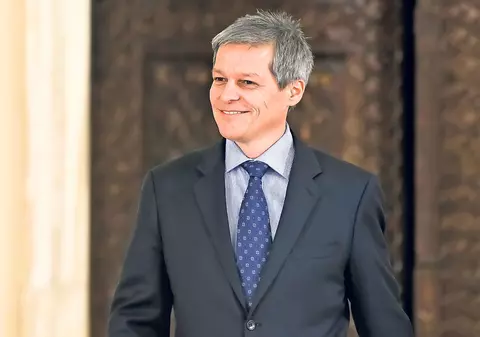 Cioloș nu-i crede pe cuvânt | Și-a pus miniștrii să semneze că nu au luat șpagă