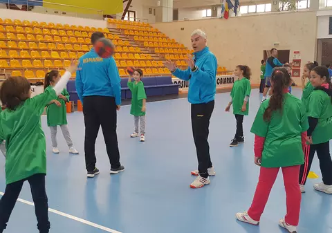 Naționala s-a pregătit alături de copii pentru Austria și Italia!