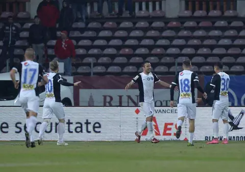 Liga I: Viitorul - CSU Craiova 4-0. ^Victorie clară a gazdelor. Gică Popescu, lângă echipa lui Hagi. Oltenii au șeful arestat