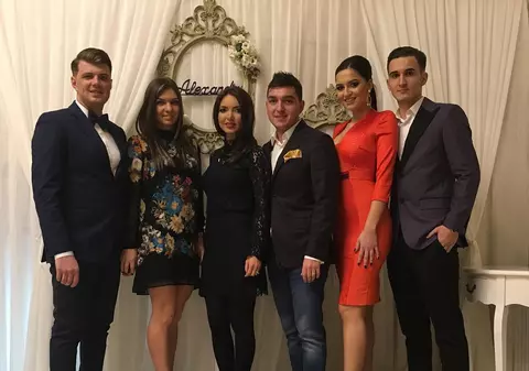 Aflată în România, Simona Halep a lăsat baltă racheta! ^Are program exclusiv de joacă, în vacanță / FOTOGRAFII DE FAMILIE