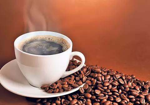 5 motive să nu renunţi la cafea