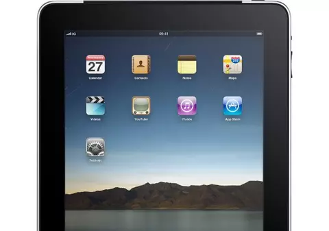 iPHONE 4s la prețul a două telefoane cu taste. Vezi cu cât se vinde și un iPAD!