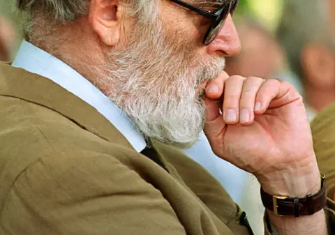 Dragostea de teatru a învins frica de moarte! Mircea Albulescu s-a întors în piesa care era să-l coste viața