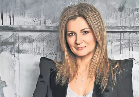 Coşmarul grecesc se întoarce în viaţa Irinei Schrotter | Vrea să-i treacă fiul pe numele lui | EXCLUSIV