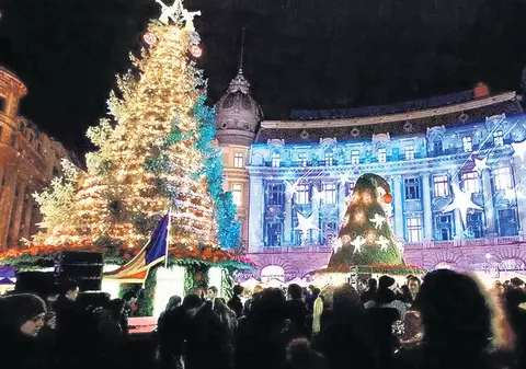 Se deschide Târgul de Crăciun în Piața Universității