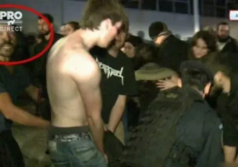 Imagini ȘOCANTE | Adi Despot surprins în iadul de la Colectiv