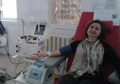 Nu doar românii sunt uniți în suferință! Străinii donează sânge pentru victimele din Colectiv!