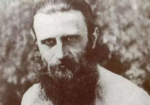 ”România va fi înconjurată de flăcări!”. PROFEȚIA TERIBILĂ a Părintelui Arsenie Boca