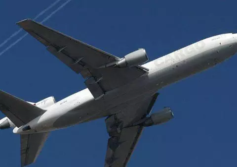 ALERTĂ CU BOMBĂ într-un avion cu 256 de pasageri!