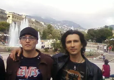 Un artist de la noi, amenințat că va ajunge într-o valiză! ”M-am temut pentru viața mea”