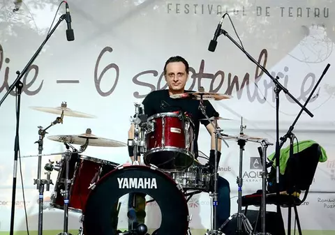 Bogdan Enache, toboșarul trupei Goodbye to Gravity, a încetat din viață în avionul care trebuia să-l ducă în Elveția