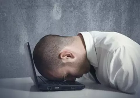 TEAMA DE EȘEC ține tinerii departe de antreprenoriat 