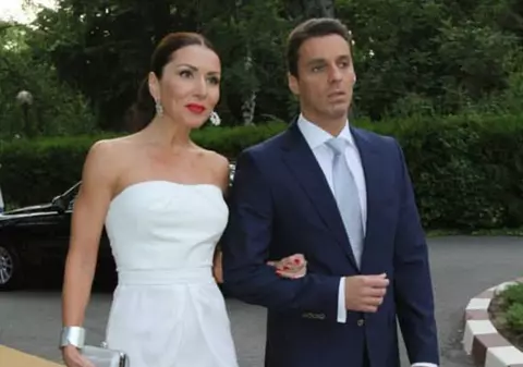 Te topești după el! Cât de mare și frumos s-a făcut băiețelul lui Carmen Brumă și al lui Mircea Badea