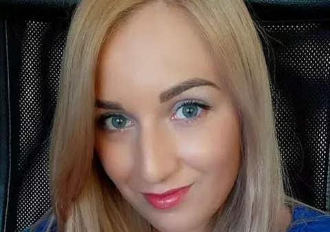 Mesajul emoționant al Corinei Ioniță, tânără rănită în Colectiv, de pe patul de spital din Anglia