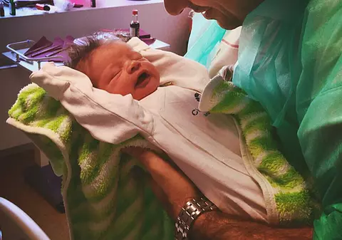 Cornel Ilie a devenit TĂTIC! Uite prima imagine cu bebelușul!