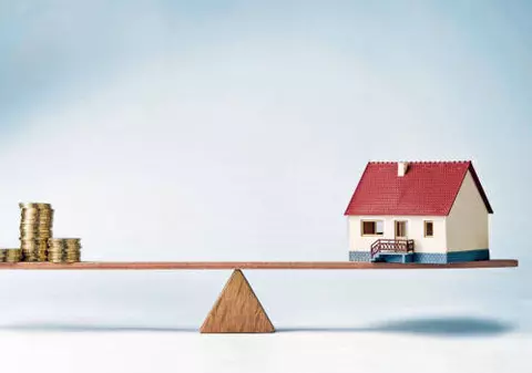 Legea care îi SALVEAZĂ pe 800.000 de români de POVARA CREDITELOR IPOTECARE nu afectează piața imobiliară. Băncile continuă amenințările