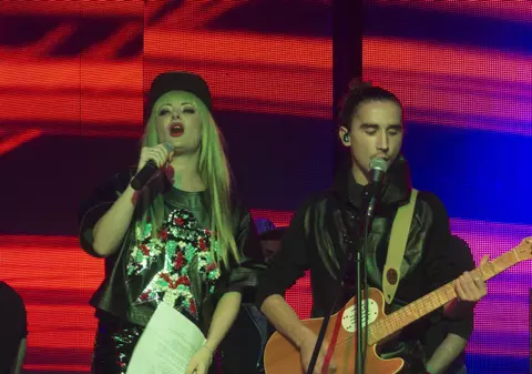 Delia, atacată că a cântat ”The day we give in is the day we die”. Artista ripostează: ”Răspund din furie” 